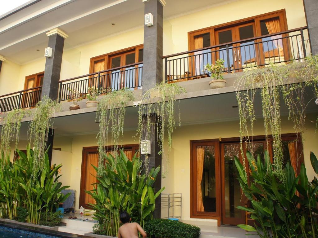 Waringin Homestay Kuta Lombok Eksteriør billede