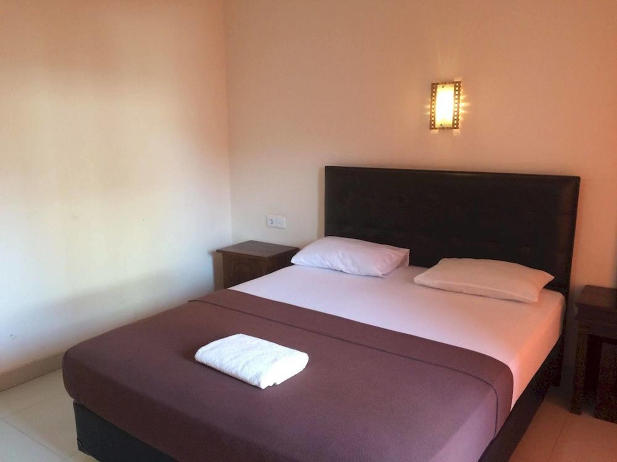 Waringin Homestay Kuta Lombok Eksteriør billede