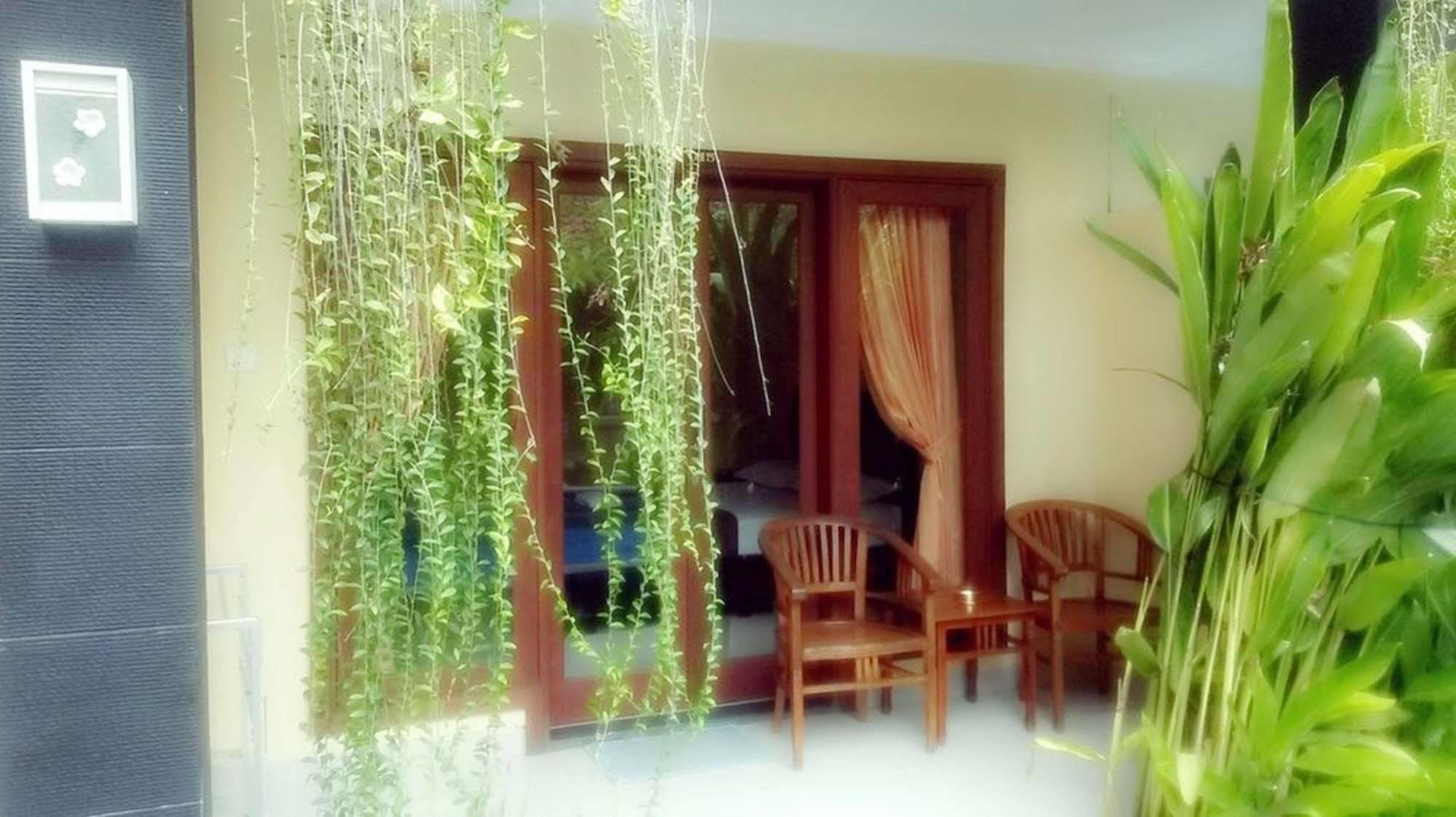 Waringin Homestay Kuta Lombok Eksteriør billede